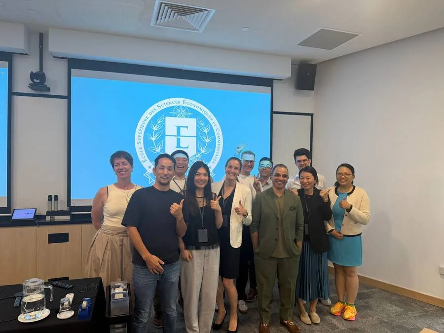 Authenticity Lab with ESSEC EMBAs